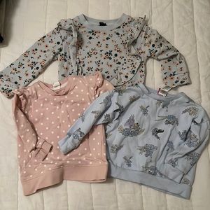 Bundle - 3 sweaters.